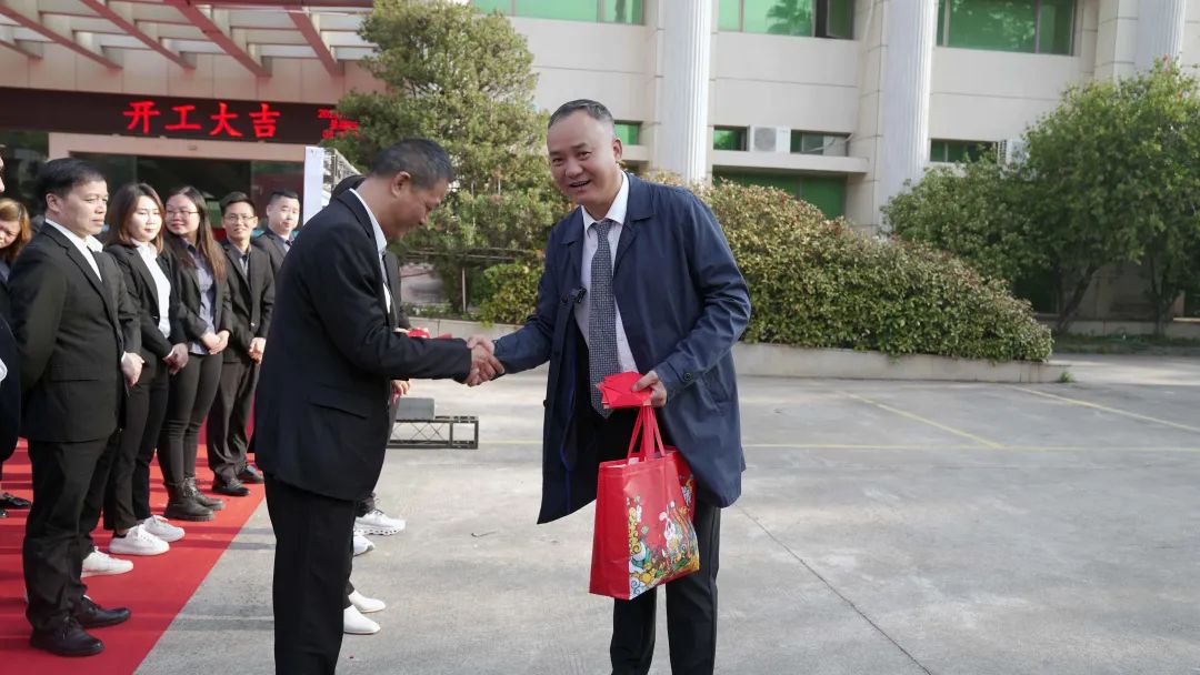 铝合金型材厂家欧帆铝材派利是
