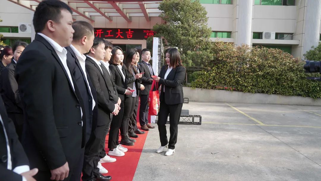 铝合金型材厂家欧帆铝材派利是